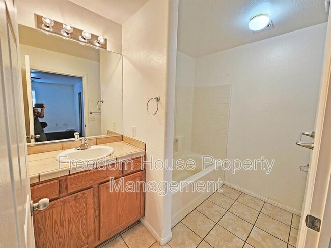 Building Photo - 1951 Teepee Rd