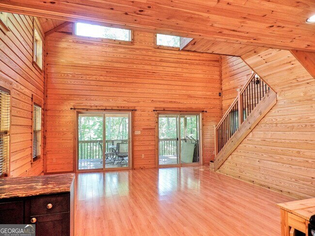 Building Photo - 4067 Fincher Dr