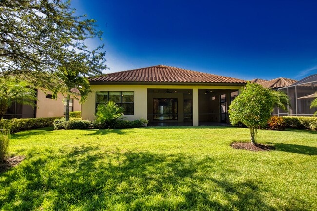 Building Photo - Annual Unfurnished Single-Family Home located in Bellacina at Casey Key with Resort-like Amenities!