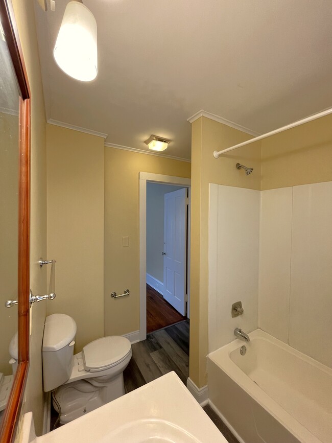 Bathroom - 110-112 Elm St