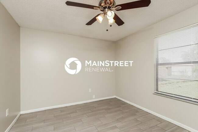Building Photo - 3 Bedroom Pet-Friendly Home in Palm Bay, FL with Main Street Renewal