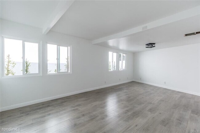 Building Photo - 3 br, 2 bath House - 19405 Hemmingway St