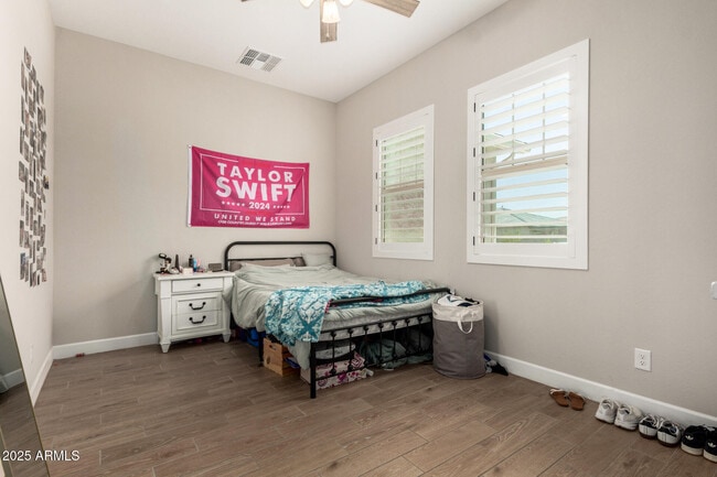 Building Photo - 5314 N 182nd Ln