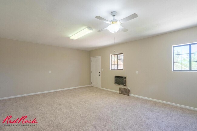 Building Photo - Spacious 6 Bedroom Home with a Balcony!