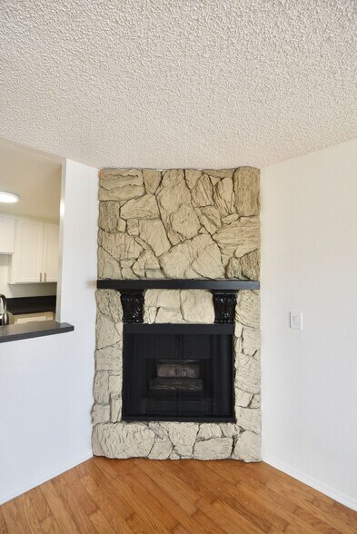 Building Photo - 12249 Oxnard St