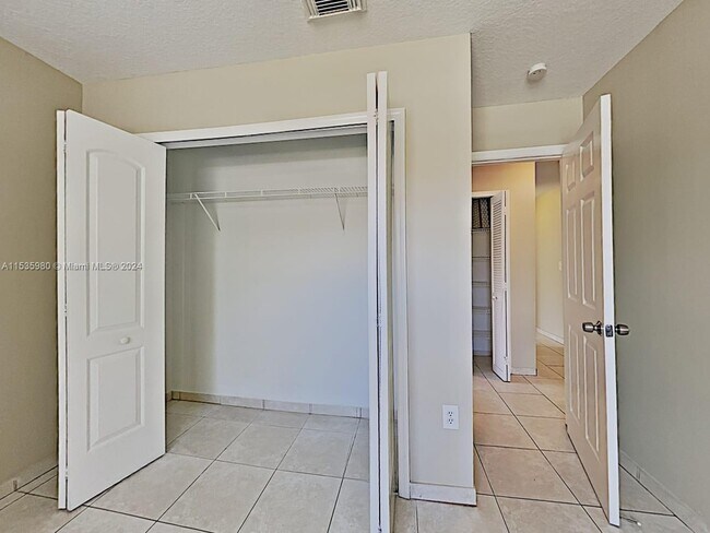 Building Photo - 14490 SW 174th Terrace