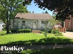 Building Photo - 1114 Jewett St