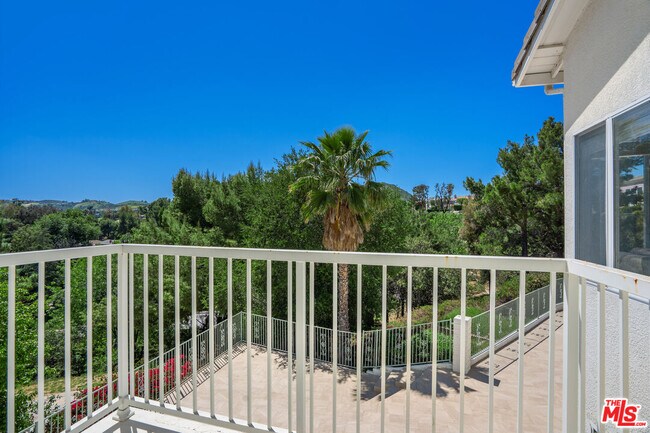 Building Photo - 7201 Rock Ridge Terrace