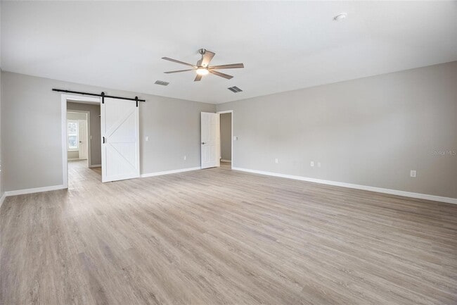 Building Photo - 4510 SE 32nd Pl