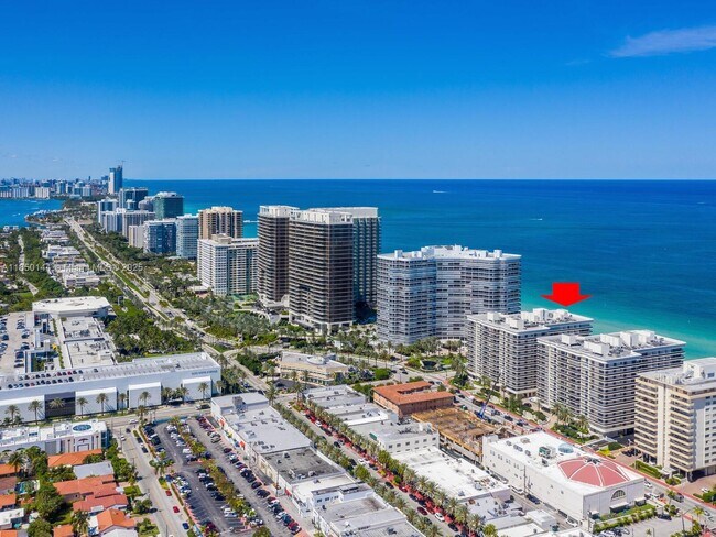 Building Photo - 9595 Collins Ave