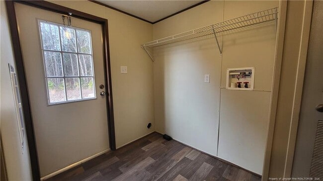 Building Photo - 385 Burns Rd