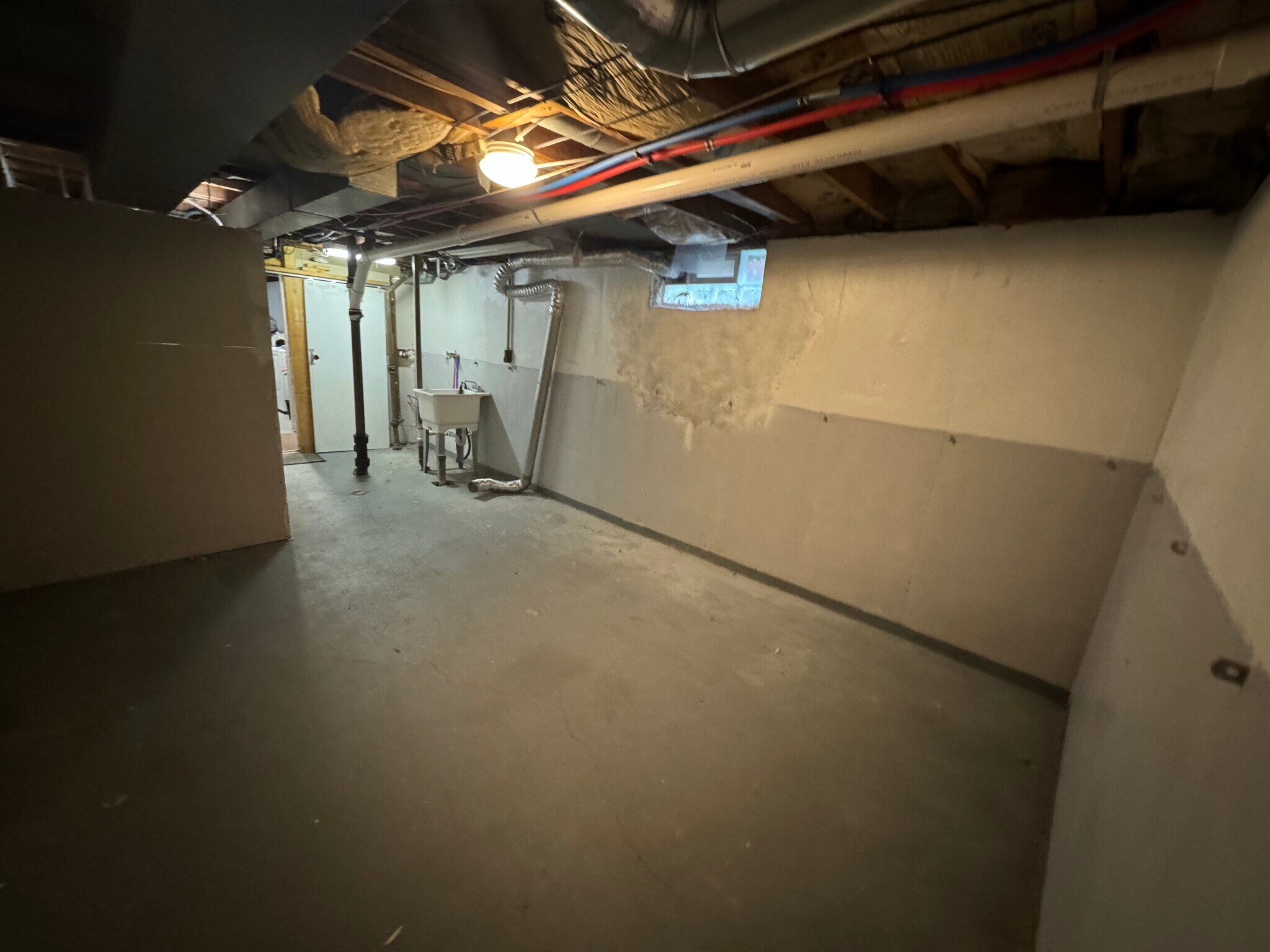 Building Photo - 72 Bannard Ave