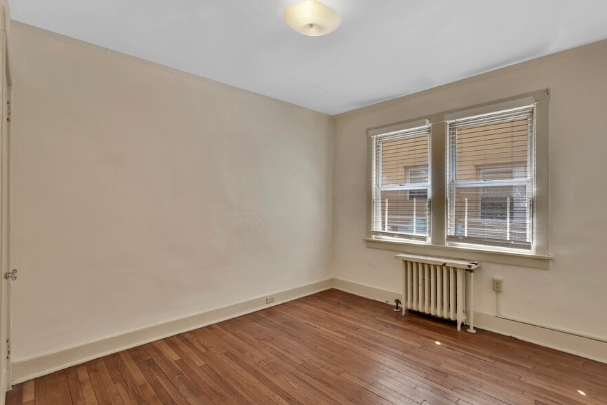 Building Photo - 5854 Forbes Ave