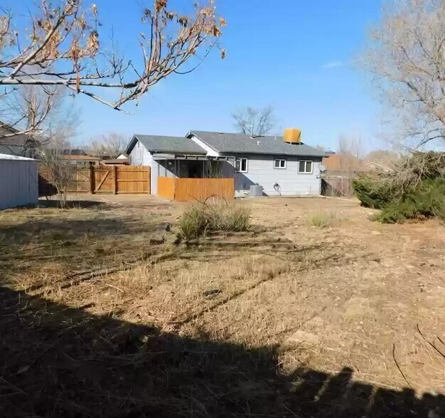 Building Photo - 5 Bridgeport Cir