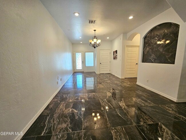 Building Photo - 704 Espada Dr