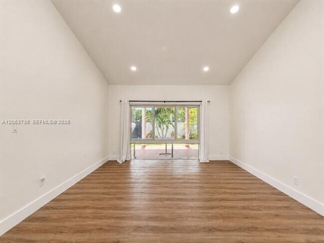 Building Photo - 4340 SW 146th Ct