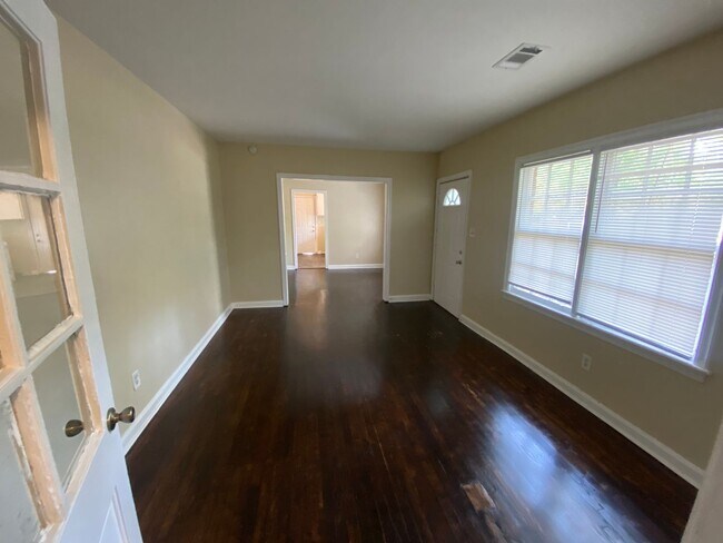 Building Photo - **ON HOLD**2 or 3 Bedroom / 1 Bathroom Home near Ft. Benning***