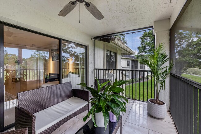 Building Photo - 12926 Briarlake Dr