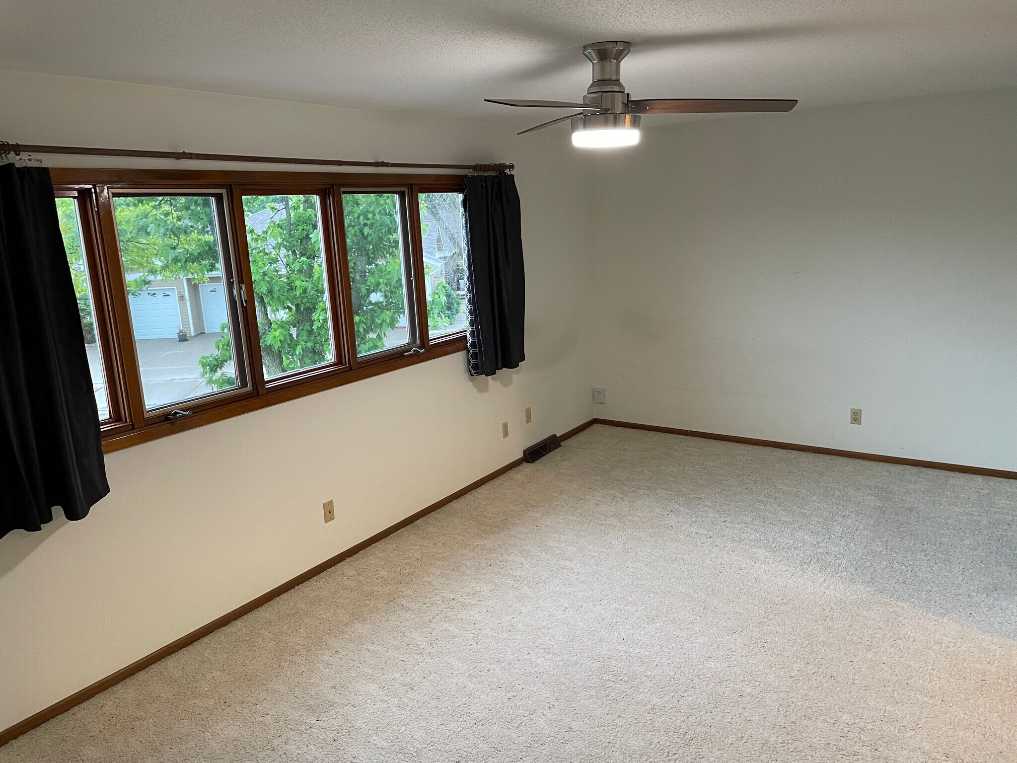 Master Bedroom - 1505 Little Bluestem Ct
