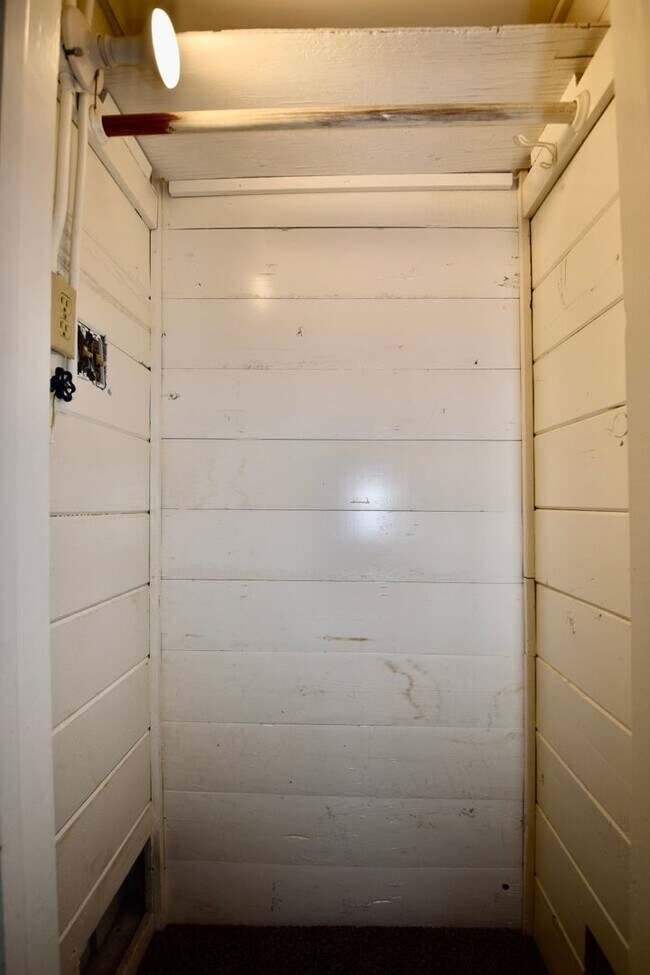 Building Photo - Cute 3 bedroom 2 bath Mesa home!