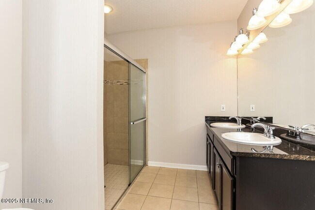 Building Photo - 497 Deercroft Ln