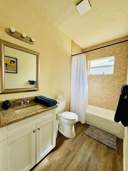 Building Photo - 314 N 6th St