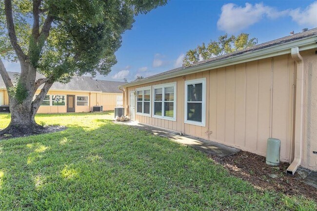Building Photo - 4814 Grist Mill Cir