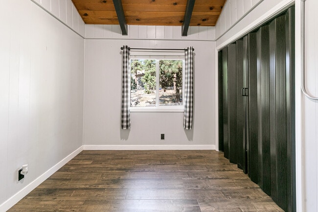 Building Photo - 108 Greenspot Blvd