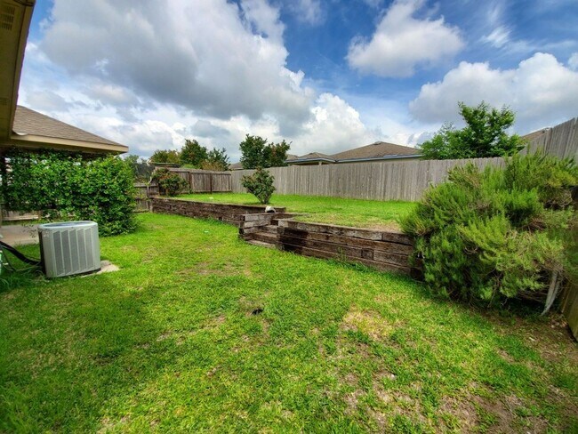 Building Photo - 25714 Gold Yarrow
