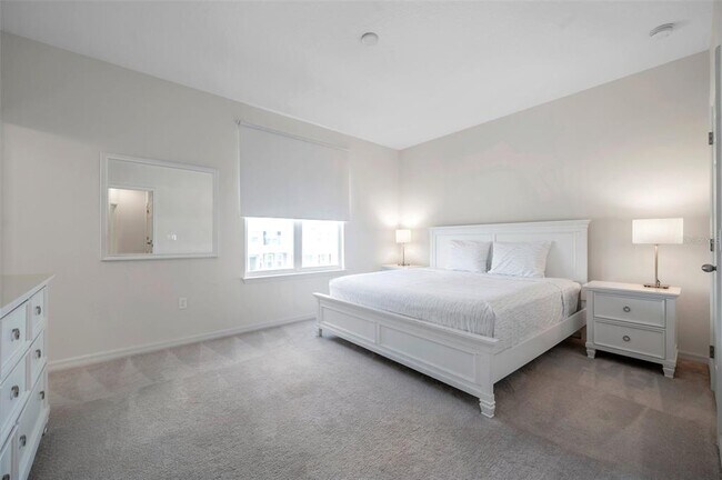 Building Photo - 4966 Avalon Park Blvd