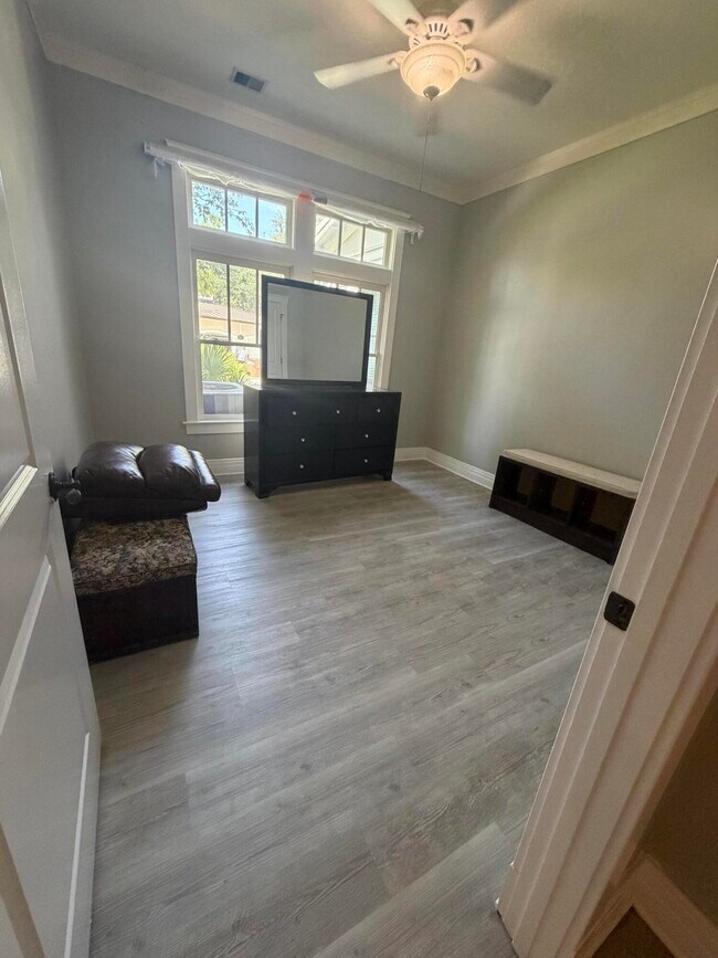 Building Photo - 1511 Tin Cup Ct