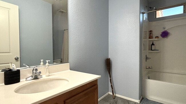 Building Photo - Excellent home in Providence Las Vegas. 3 Bedrooms and cute backyard! Must see!