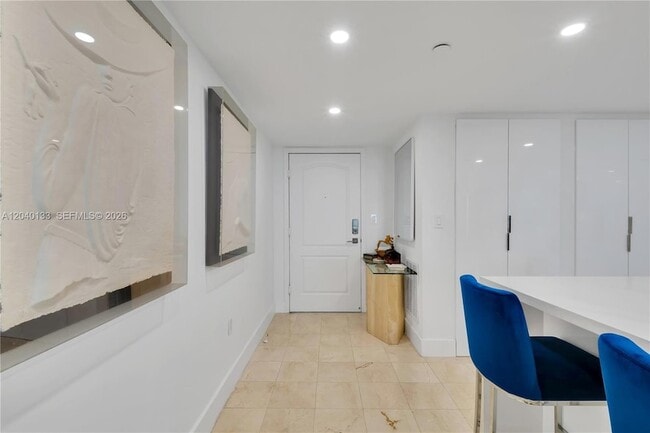 Building Photo - 2101 Brickell Ave
