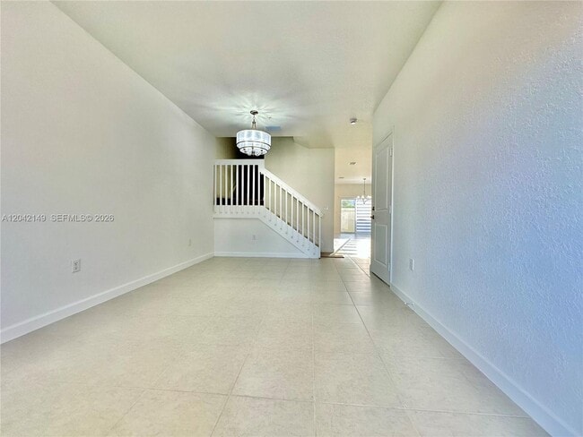 Building Photo - 114 SW 184th Ave