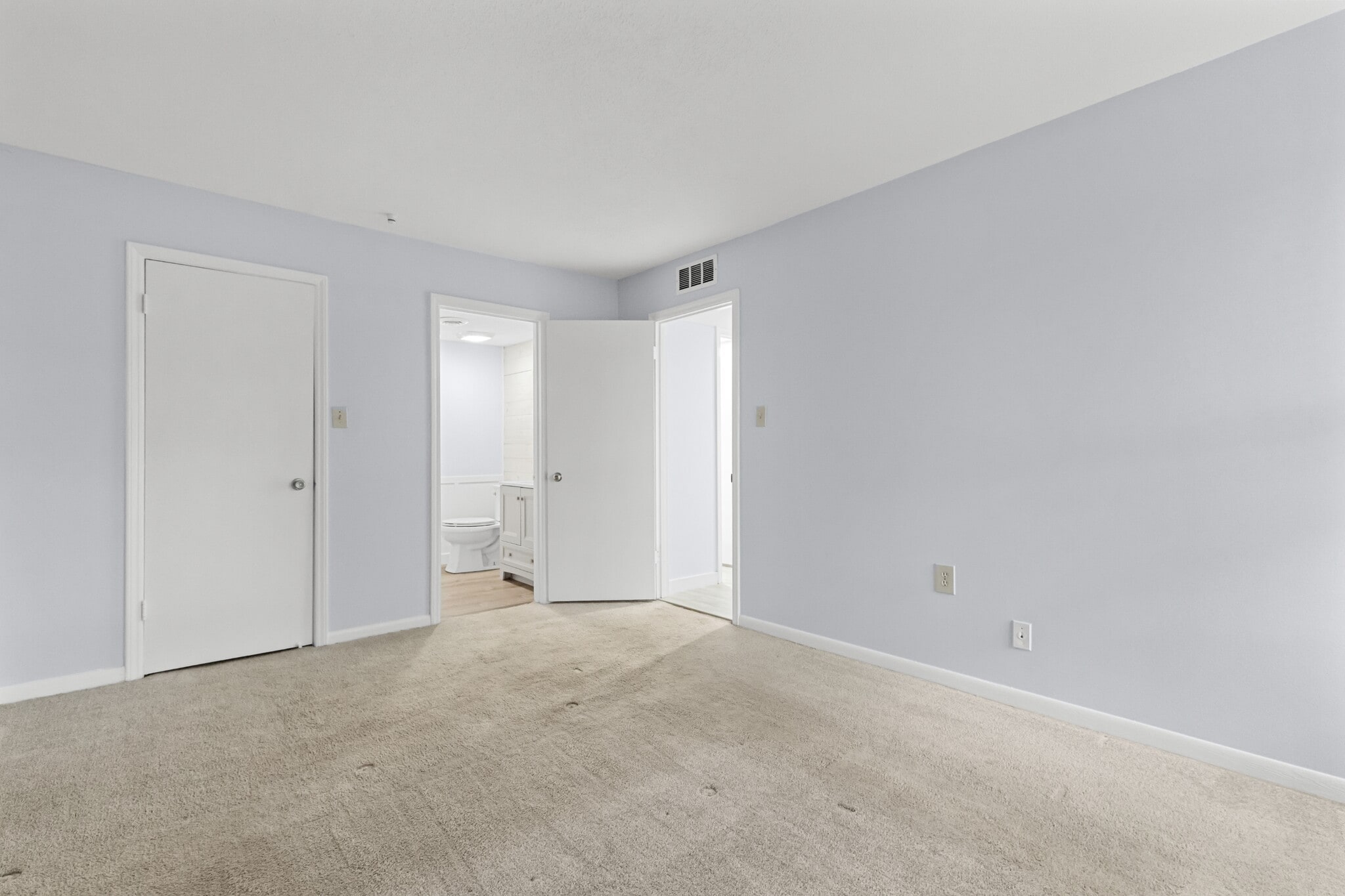 Building Photo - 500 Umstead Dr