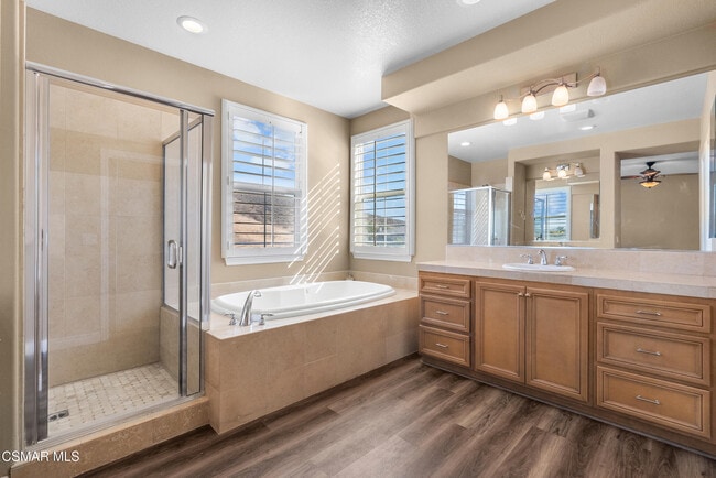 Building Photo - 3638 Young Wolf Dr