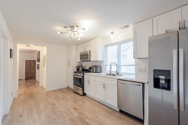 Building Photo - 353 South Morgan Boulevard