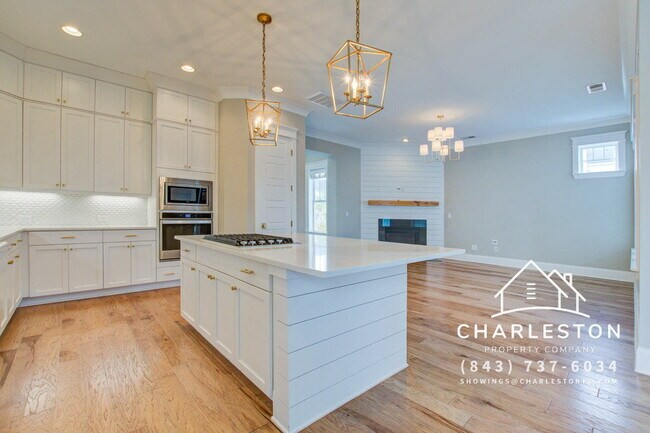 Building Photo - 1636 Juliana St