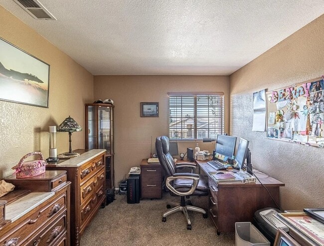 Building Photo - 4048 Belleshire Way