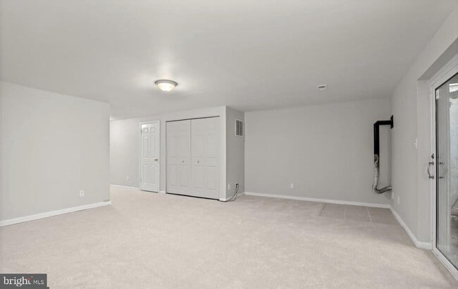 Building Photo - 1028 Ellicott Dr