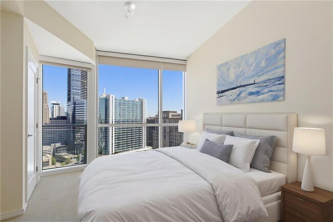 Building Photo - 3325 Piedmont Rd NE