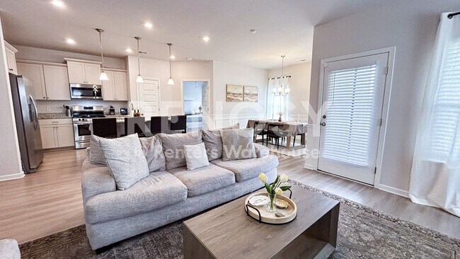 Building Photo - 5023 Pintail Dr