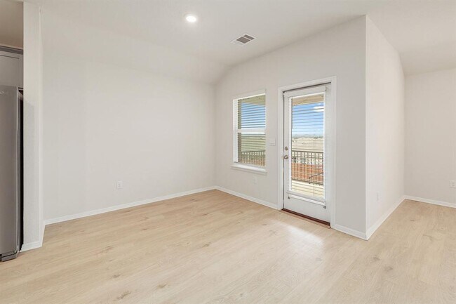 Building Photo - 2617 Dewlap Ct