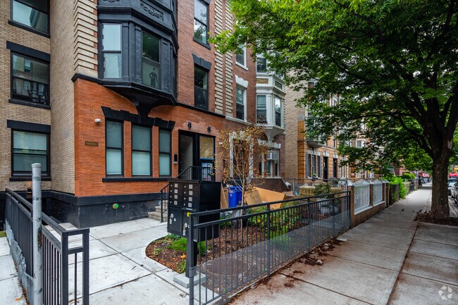 Building Photo - 54 Martense St