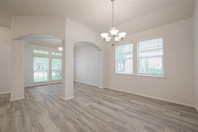 Building Photo - 988 Arbor Crossing