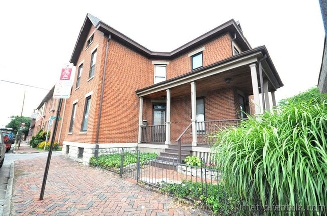 Building Photo - 511 Mohawk St