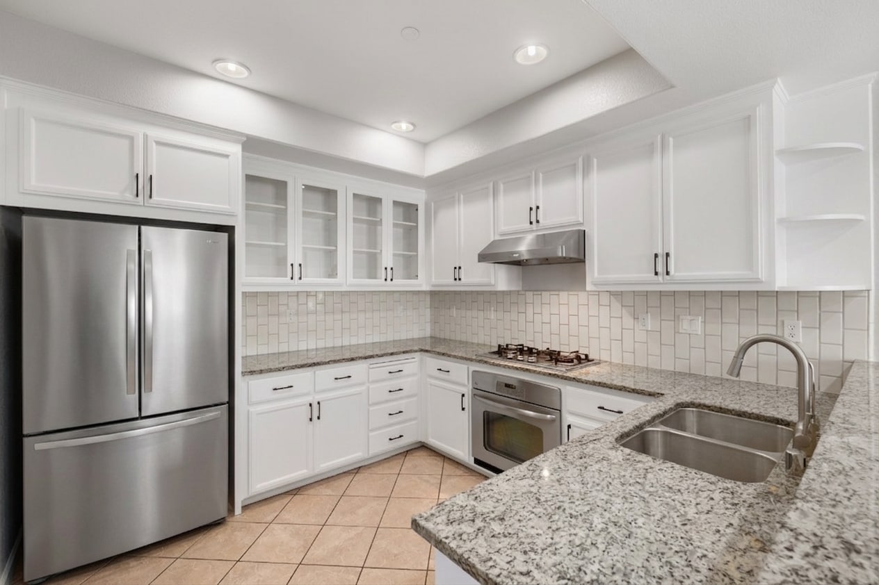 Building Photo - 1271 Westbury Dr