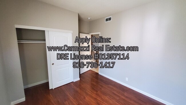 Building Photo - 749 Kilbirnine Ct