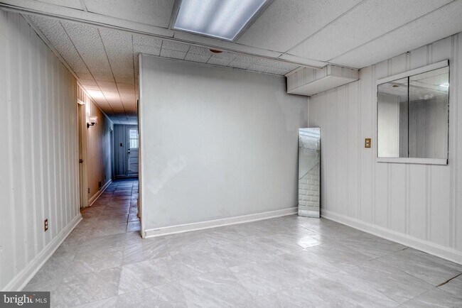 Building Photo - 1207 St Andrews Way