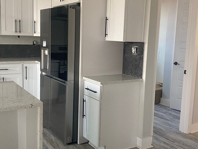 Building Photo - Spacious 5BR House in Easley